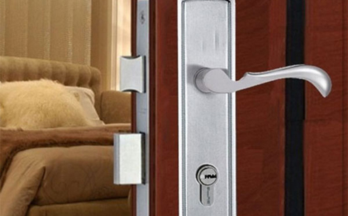 興化換指紋鎖(開鎖加換鎖多少錢)